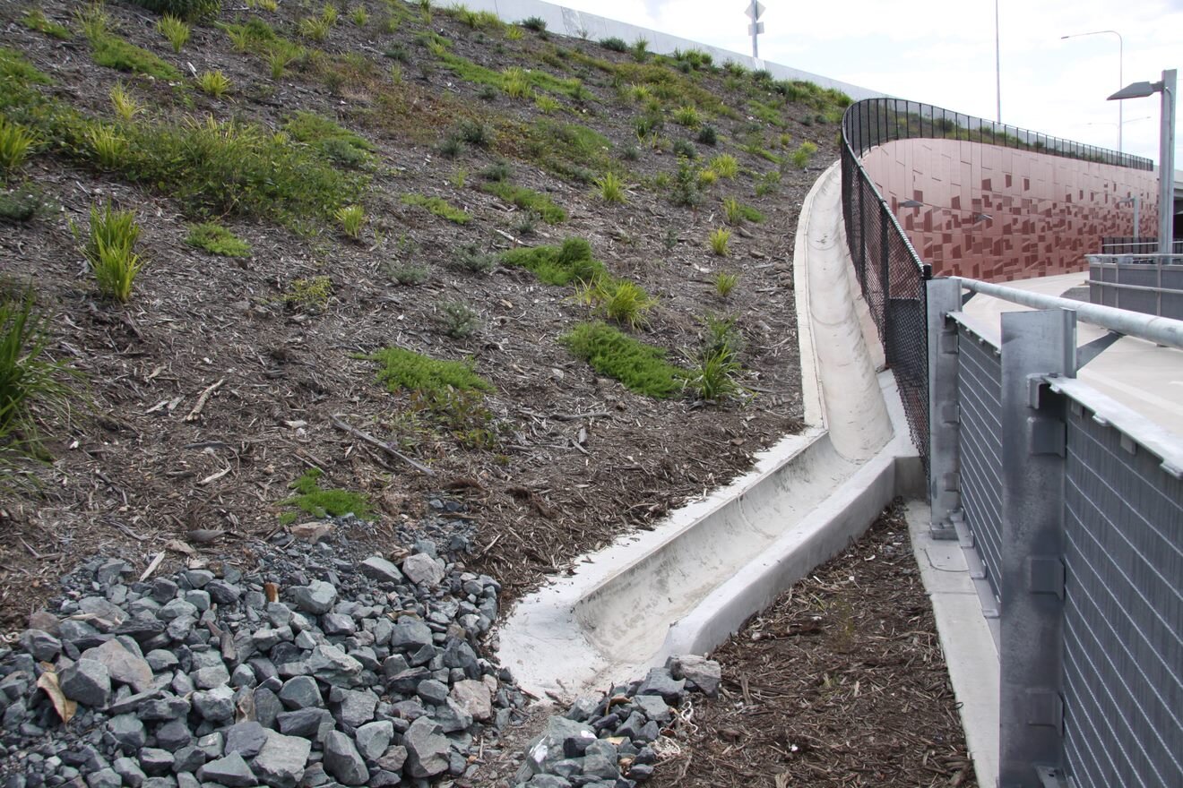 concrete spoon drain