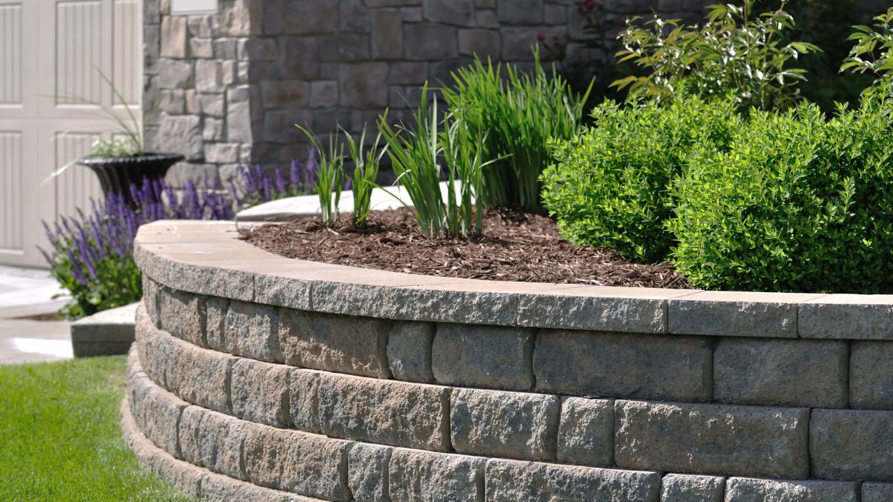 Benefits of a Retaining Wall
